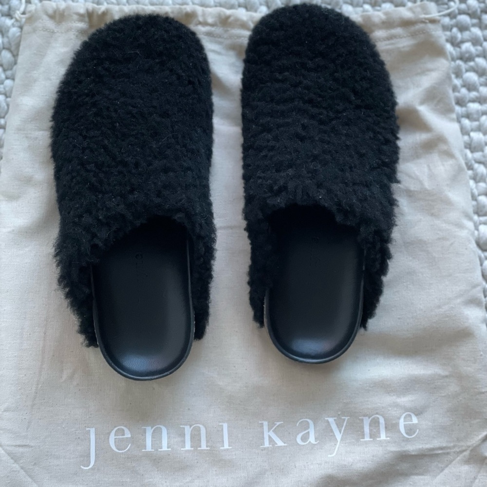 Jenni Kayne shearling moc clog